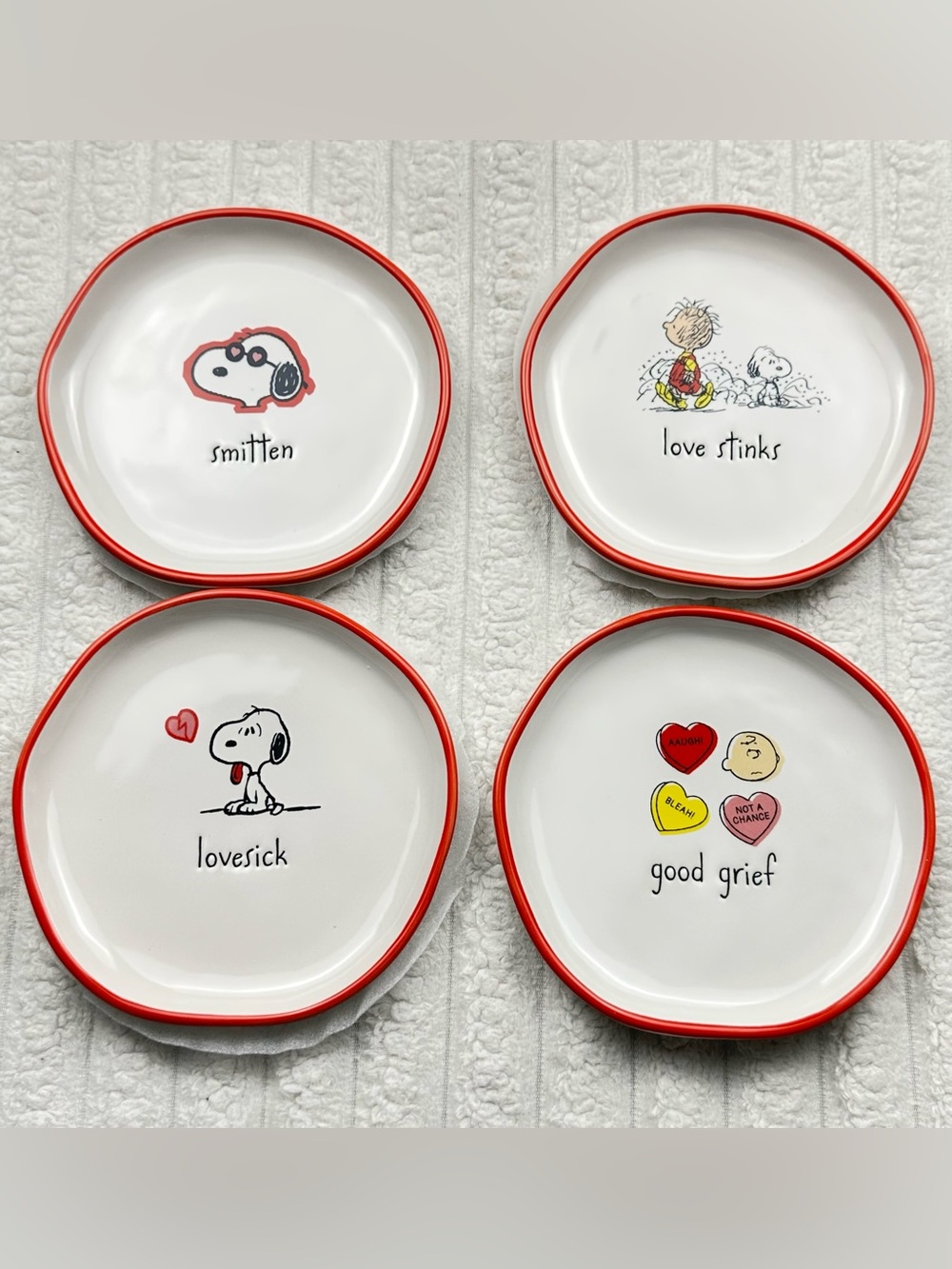 Rae Dunn Peanuts Snoopy